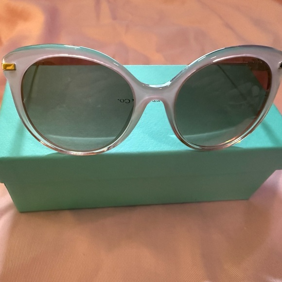 Tiffany & Co. Pink frame Sunglasses - Picture 2 of 6